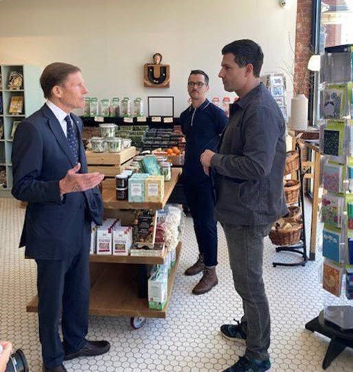 Senator Blumenthal visits Atticus Bookstore Café and Market in New Haven. 